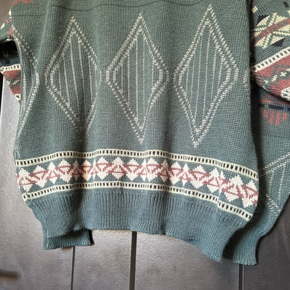 Vintage Fine Line Acrylic Knit Earthy Color Aztec Print Sweater - Picture 3 of 8